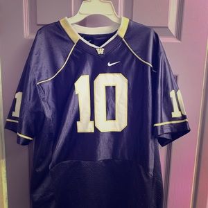Washington Huskies football jersey